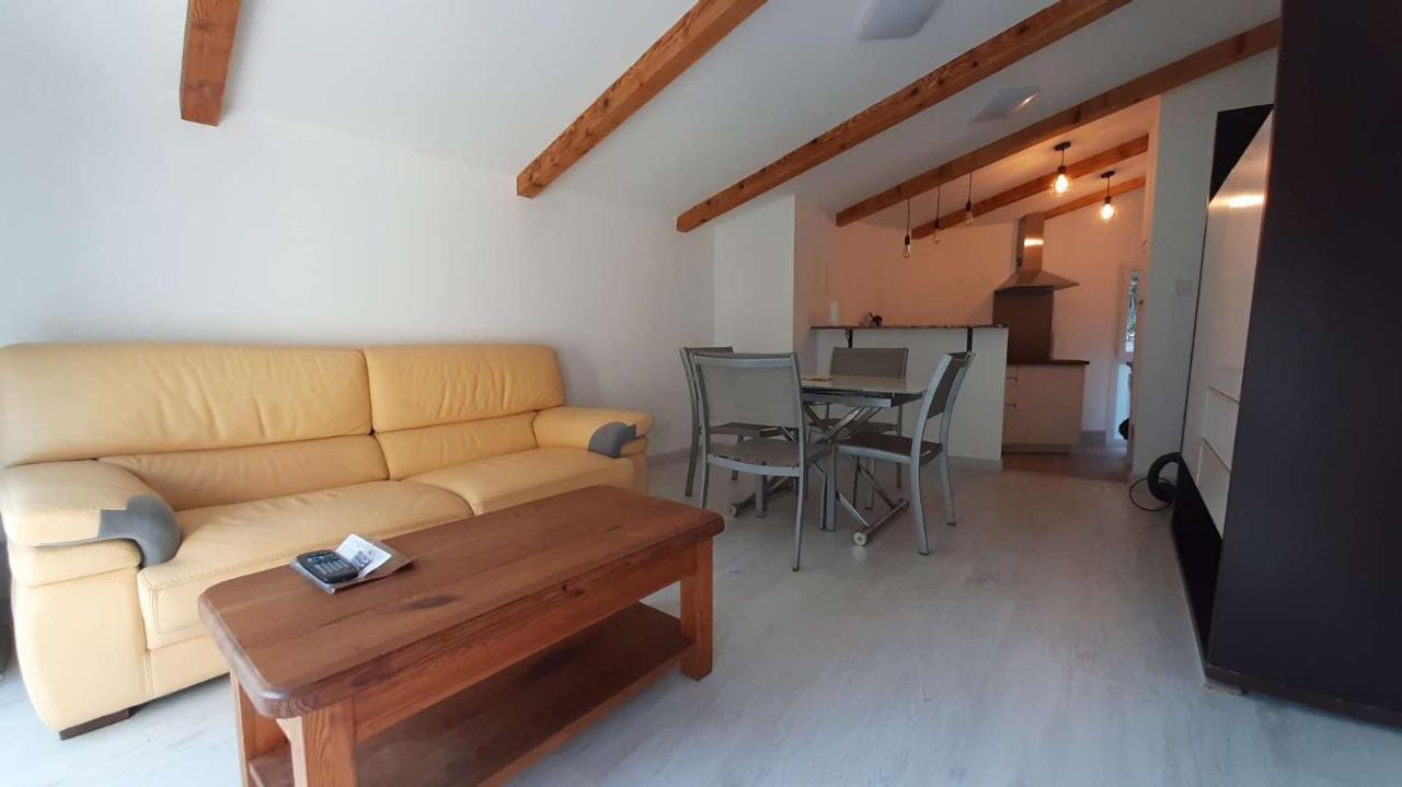 3 Pieces Neuf 65 M² Apartment Rigaud Екстериор снимка